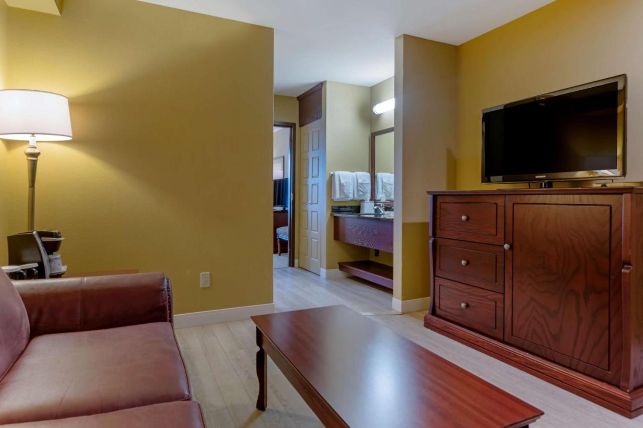 Best Western Plus Grand-Sault Hotel & Suites Екстер'єр фото