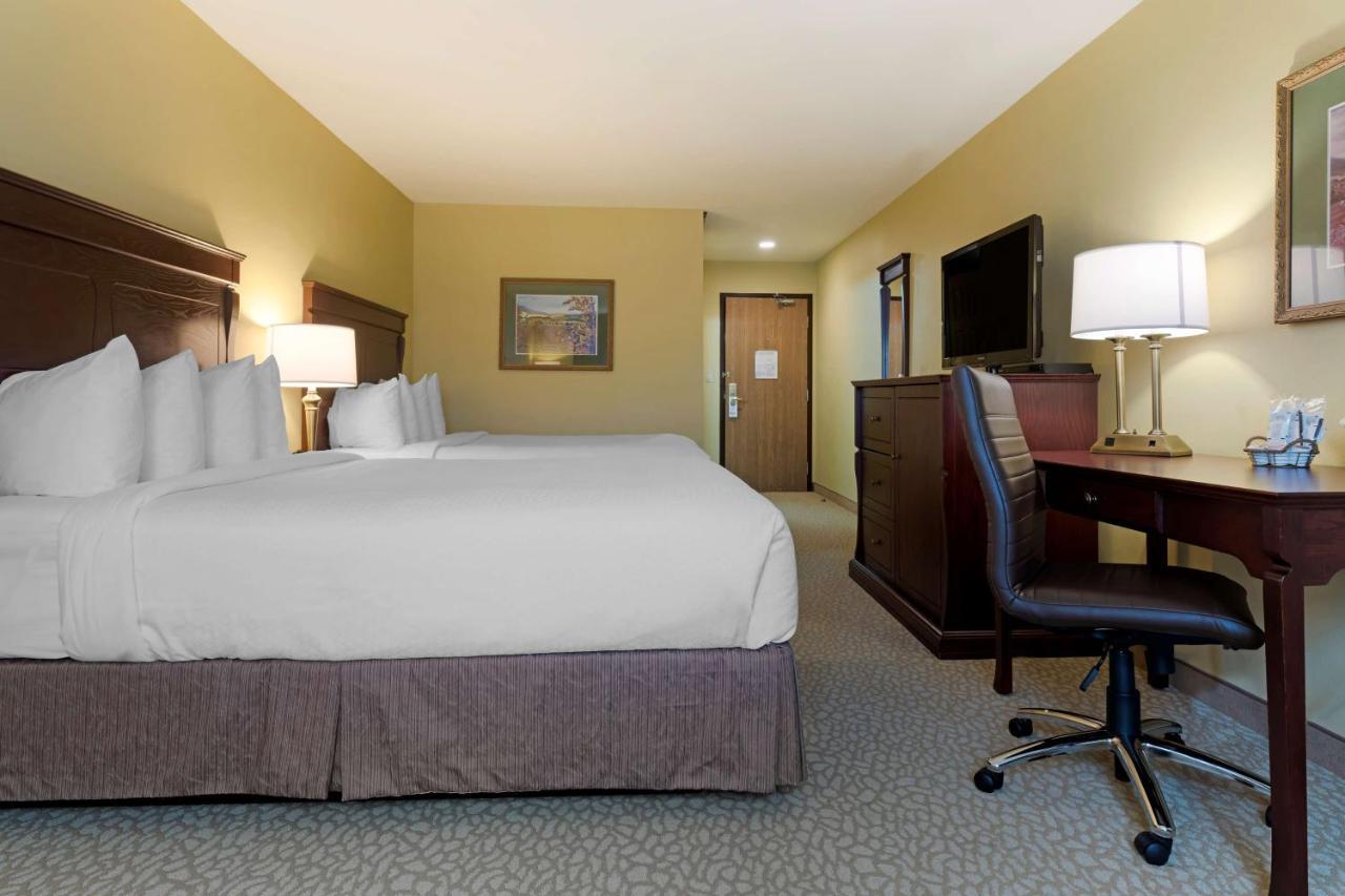Best Western Plus Grand-Sault Hotel & Suites Екстер'єр фото