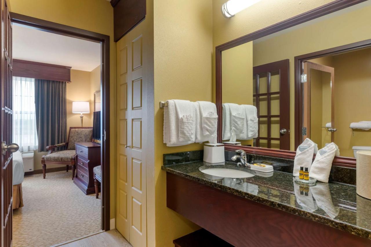 Best Western Plus Grand-Sault Hotel & Suites Екстер'єр фото