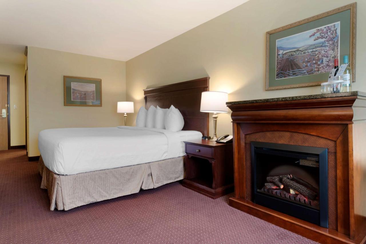 Best Western Plus Grand-Sault Hotel & Suites Екстер'єр фото