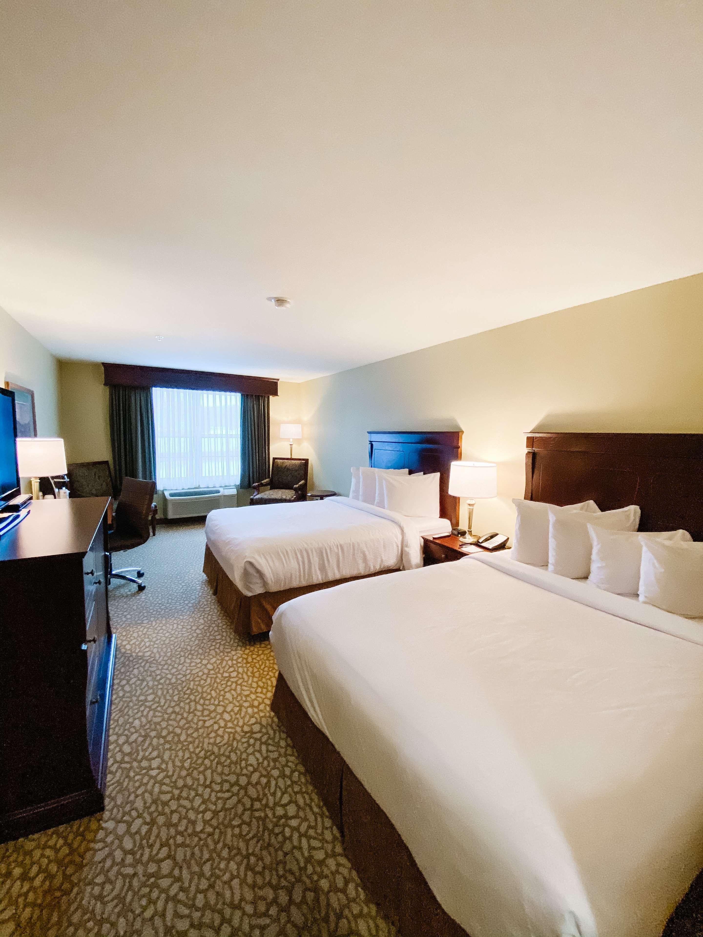 Best Western Plus Grand-Sault Hotel & Suites Екстер'єр фото